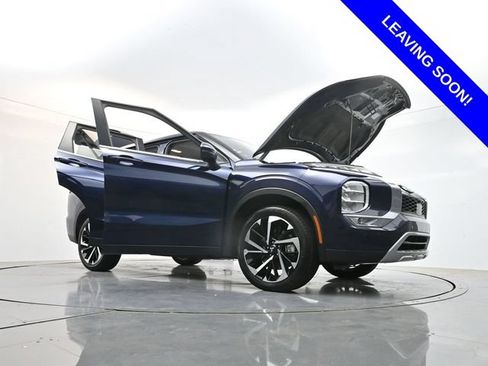Used 2024 Mitsubishi Outlander SE FWD image 51