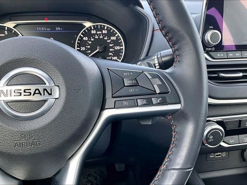 Used 2022 Nissan Altima 2.5 SR image 19