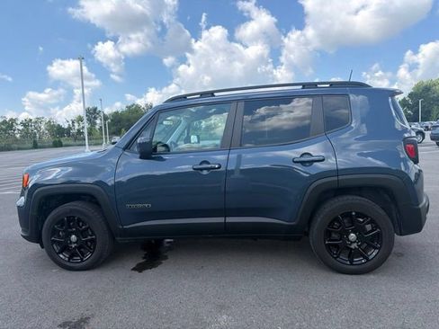 Used 2020 Jeep Renegade Latitude w/ Cold Weather Group AWD/4WD image 13