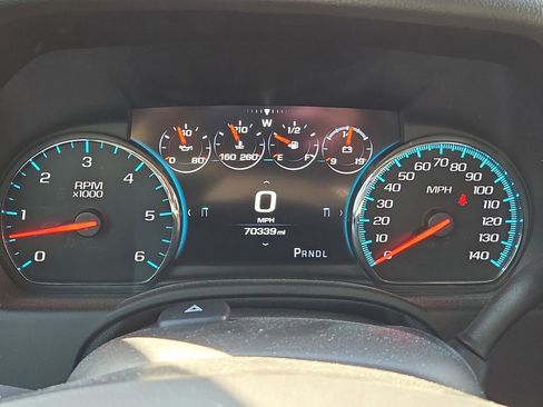Used 2019 Chevrolet Suburban Premier w/ Premier Plus Edition AWD/4WD image 12