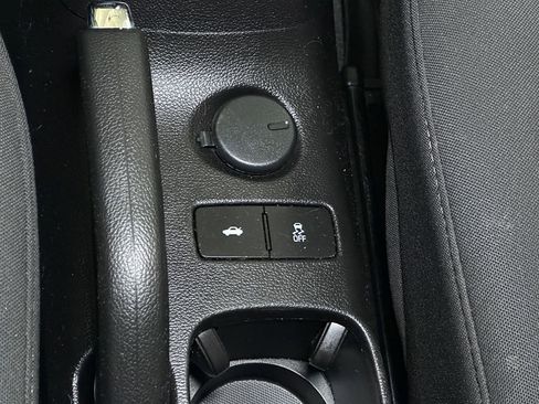 Used 2015 Chevrolet Sonic LT image 38