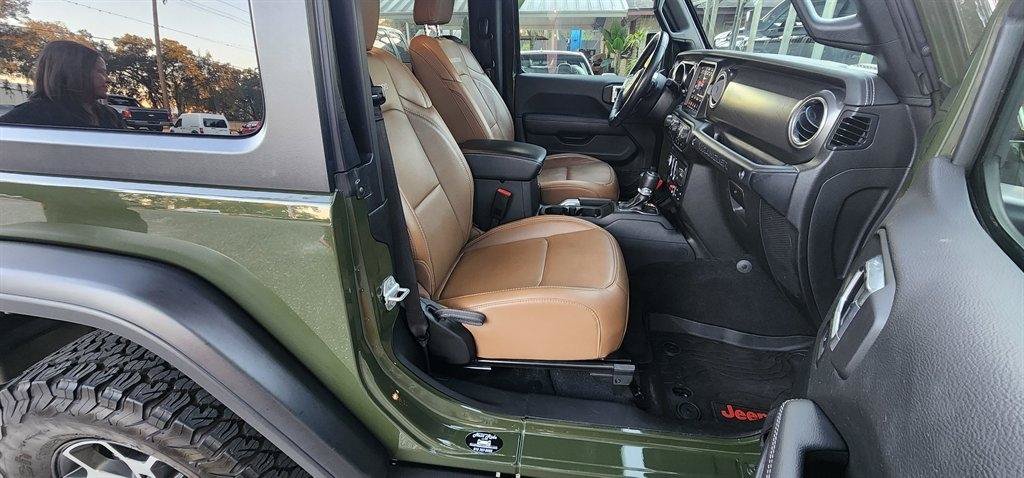 Used 2022 Jeep Wrangler Rubicon w/ LED Lighting Group AWD/4WD image 19