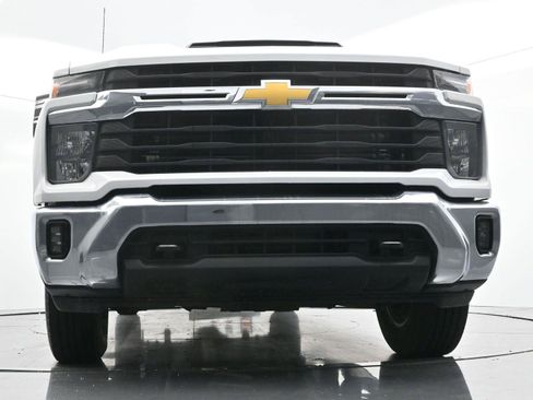 Used 2025 Chevrolet Silverado 2500 LT w/ Convenience Package AWD/4WD image 45