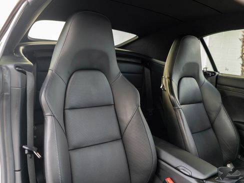 Used 2014 Porsche 911 Turbo S image 22