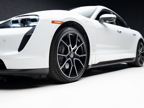 Used 2023 Porsche Taycan w/ Premium Package image 71