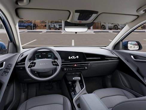 Used 2025 Kia Niro EX FWD image 14