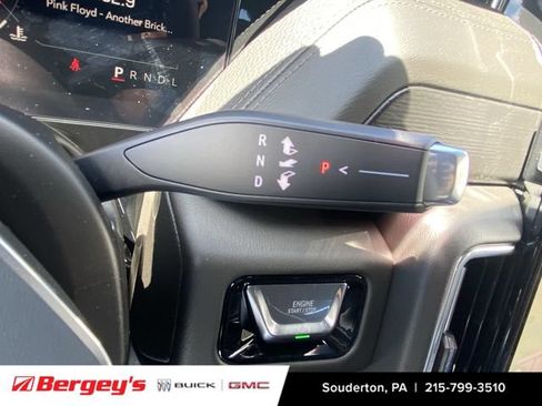 New 2026 GMC Yukon Denali AWD/4WD image 17
