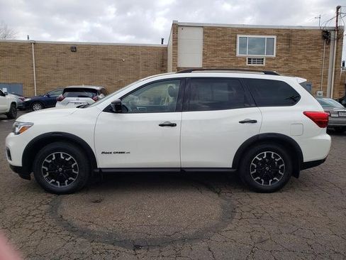 Used 2019 Nissan Pathfinder SL w/ Rock Creek Edition image 4