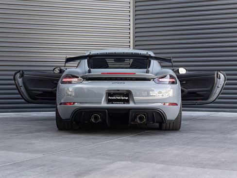 Certified 2025 Porsche 718 Cayman GT4 RS RWD image 32