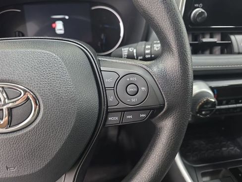 Certified 2025 Toyota RAV4 XLE image 15