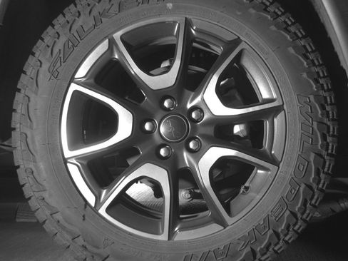 Used 2025 Jeep Compass Trailhawk AWD/4WD image 15