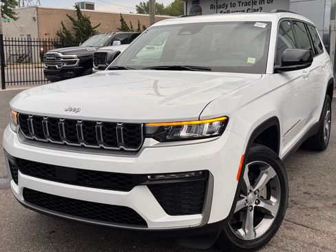 New 2026 Jeep Grand Cherokee L Limited AWD/4WD image 3