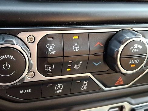 Certified 2023 Jeep Wrangler Unlimited Sport AWD/4WD image 28