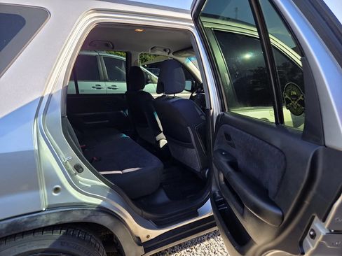 Used 2006 Honda CR-V LX image 17