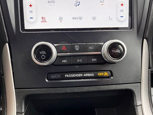 Used 2022 Ford Edge SEL w/ Convenience Package image 15