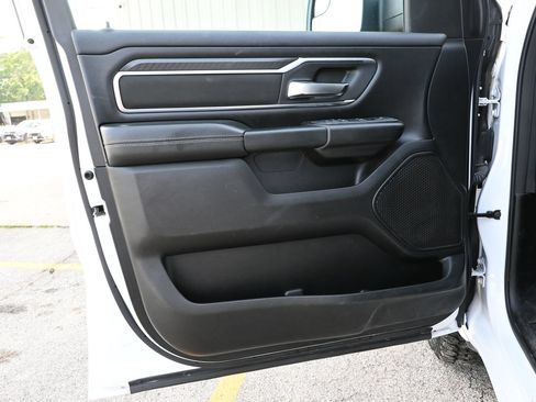Used 2025 RAM 1500 Big Horn AWD/4WD image 7