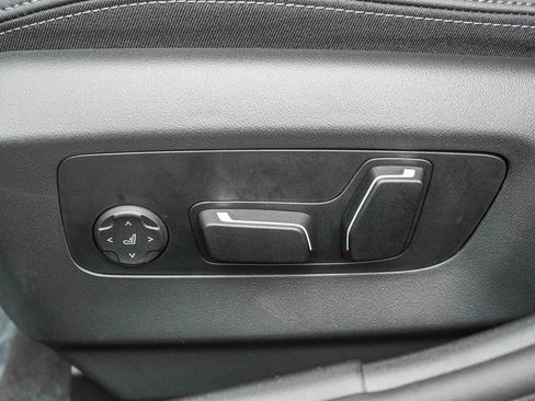 Used 2025 BMW 530i 530i w/ Premium Package image 20