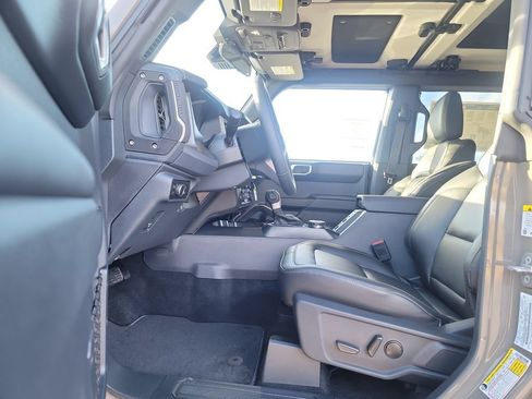 New 2025 Ford Bronco Badlands AWD/4WD image 9