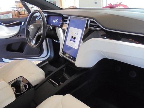 Used 2018 Tesla Model X P100D AWD/4WD image 15