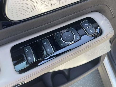 Used 2022 Lincoln Aviator Grand Touring w/ Equipment Group 301A AWD/4WD image 12