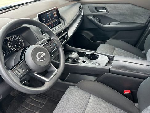 Certified 2023 Nissan Rogue SV image 10