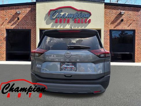 Used 2023 Nissan Rogue SV FWD image 5