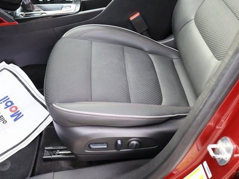 Used 2023 Chevrolet TrailBlazer RS w/ Sun and Liftgate Package image 40