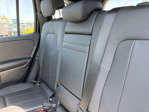 Certified 2022 Mercedes-Benz GLB 250 4MATIC image 33