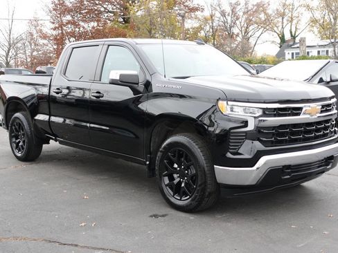 Used 2023 Chevrolet Silverado 1500 LT w/ Protection Package image 4