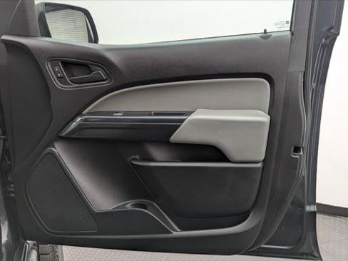 Used 2017 GMC Canyon 2WD Crew Cab w/ Convenience Package image 22