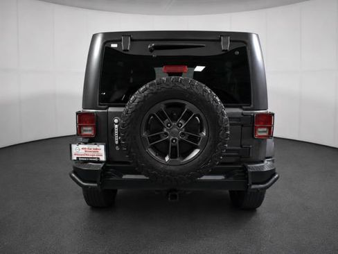 Used 2018 Jeep Wrangler Unlimited Sport AWD/4WD image 5