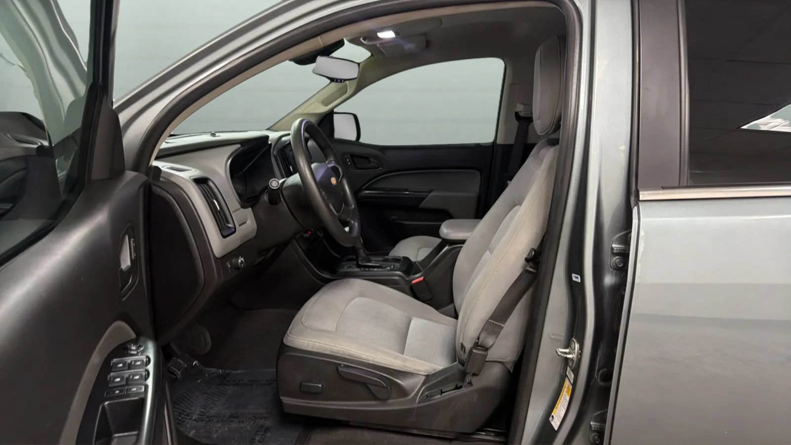 Used 2020 Chevrolet Colorado W/T w/ WT Convenience Package RWD image 20