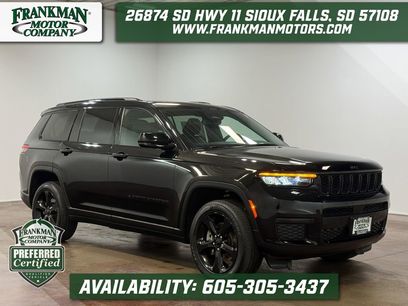 Used 2023 Jeep Grand Cherokee L Laredo