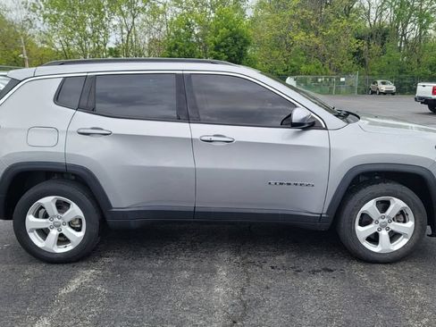 Used 2020 Jeep Compass Latitude w/ Cold Weather Group AWD/4WD image 7