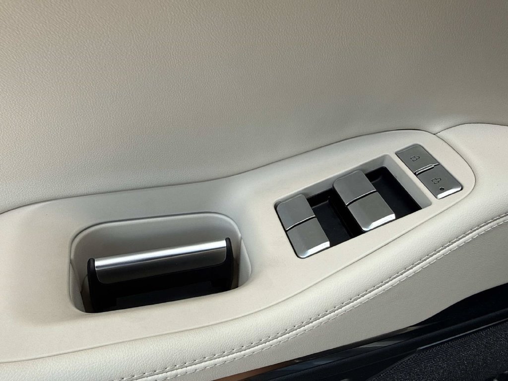 New 2027 Lincoln Navigator Reserve AWD/4WD image 21