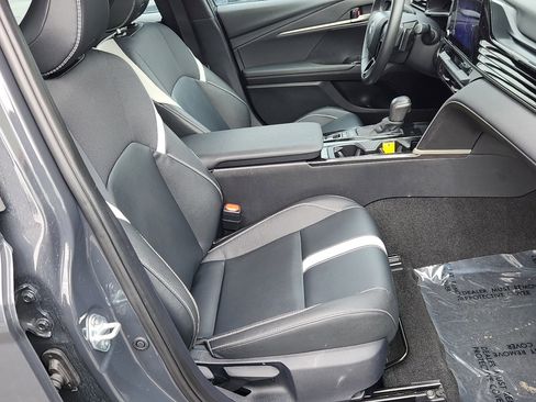 Certified 2025 Toyota Camry SE image 30