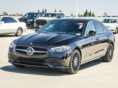 Used 2026 Mercedes-Benz C 300 Sedan image 3