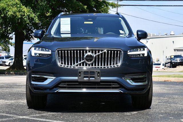 Certified 2024 Volvo XC90 T8 Plus w/ Protection Package Premier AWD/4WD image 2