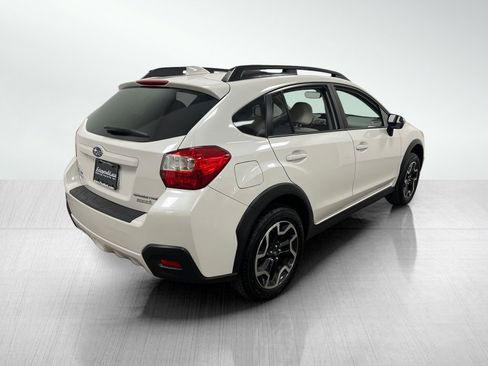 Used 2017 Subaru Crosstrek 2.0i Limited image 7