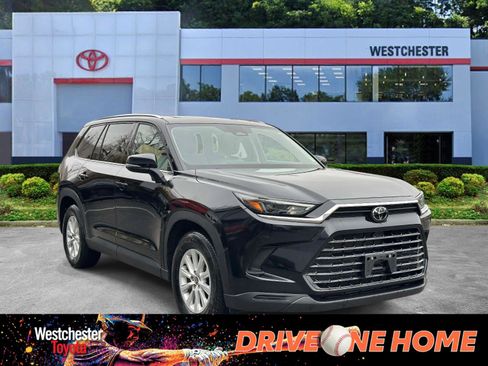 Used 2024 Toyota Grand Highlander XLE image 1