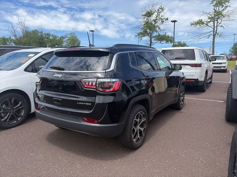 Used 2024 Jeep Compass Limited AWD/4WD image 6
