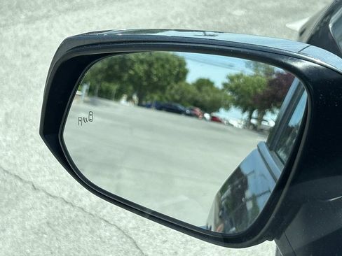 Used 2022 Toyota RAV4 XLE image 16