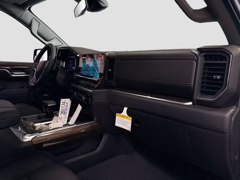 New 2026 Chevrolet Silverado 1500 LT Trail Boss w/ Convenience Package II AWD/4WD image 31