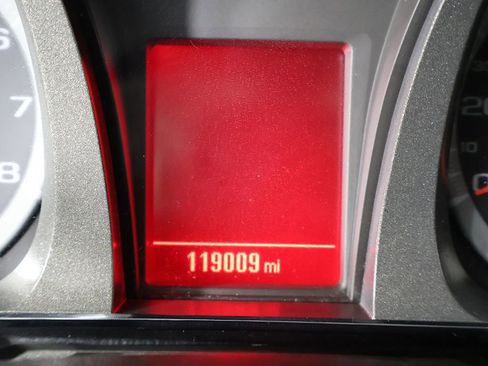 Used 2017 GMC Terrain SLE FWD image 31