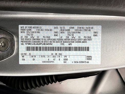 Used 2023 Ford Escape Platinum image 35