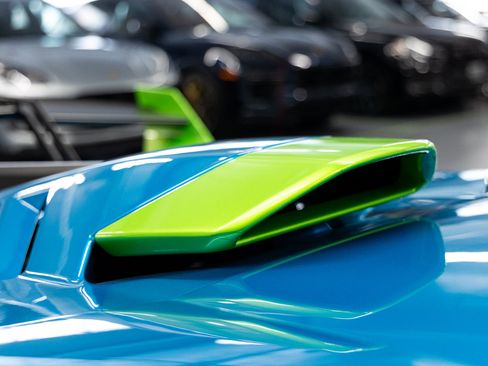 Used 2022 Lamborghini Huracan STO RWD image 43