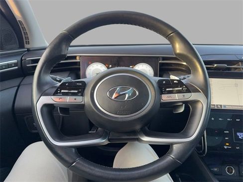 Used 2023 Hyundai Tucson Limited image 12