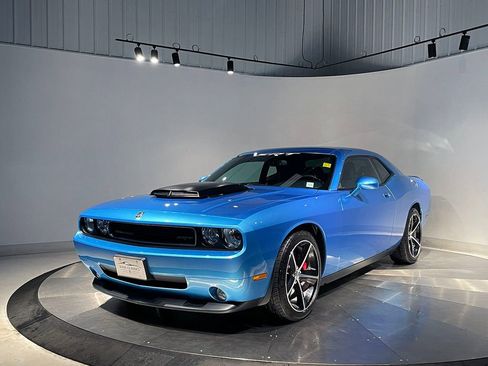 Used 2010 Dodge Challenger SRT8 w/ SRT Option Group II image 2