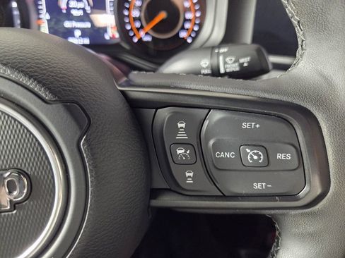 Certified 2025 Jeep Wrangler Unlimited Sport AWD/4WD image 18