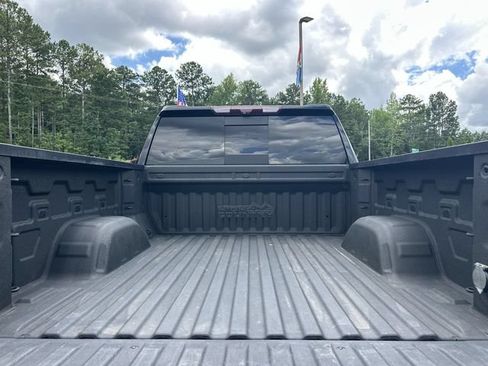 Used 2022 Chevrolet Silverado 1500 High Country w/ Technology Package AWD/4WD image 27